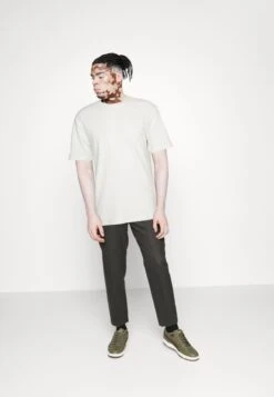 Pier One Basic T-Shirt - White -Pier One 07728b9a673e4576a6e4045314bf49e7