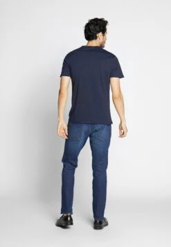 Pier One 4 Pack - Basic T-Shirt - Black/White/Blue 9 Pier One 4 Pack - Basic T-Shirt - Black/White/Blue -Pier One 0ca3960a59ed4451aec4ebc371a3d206