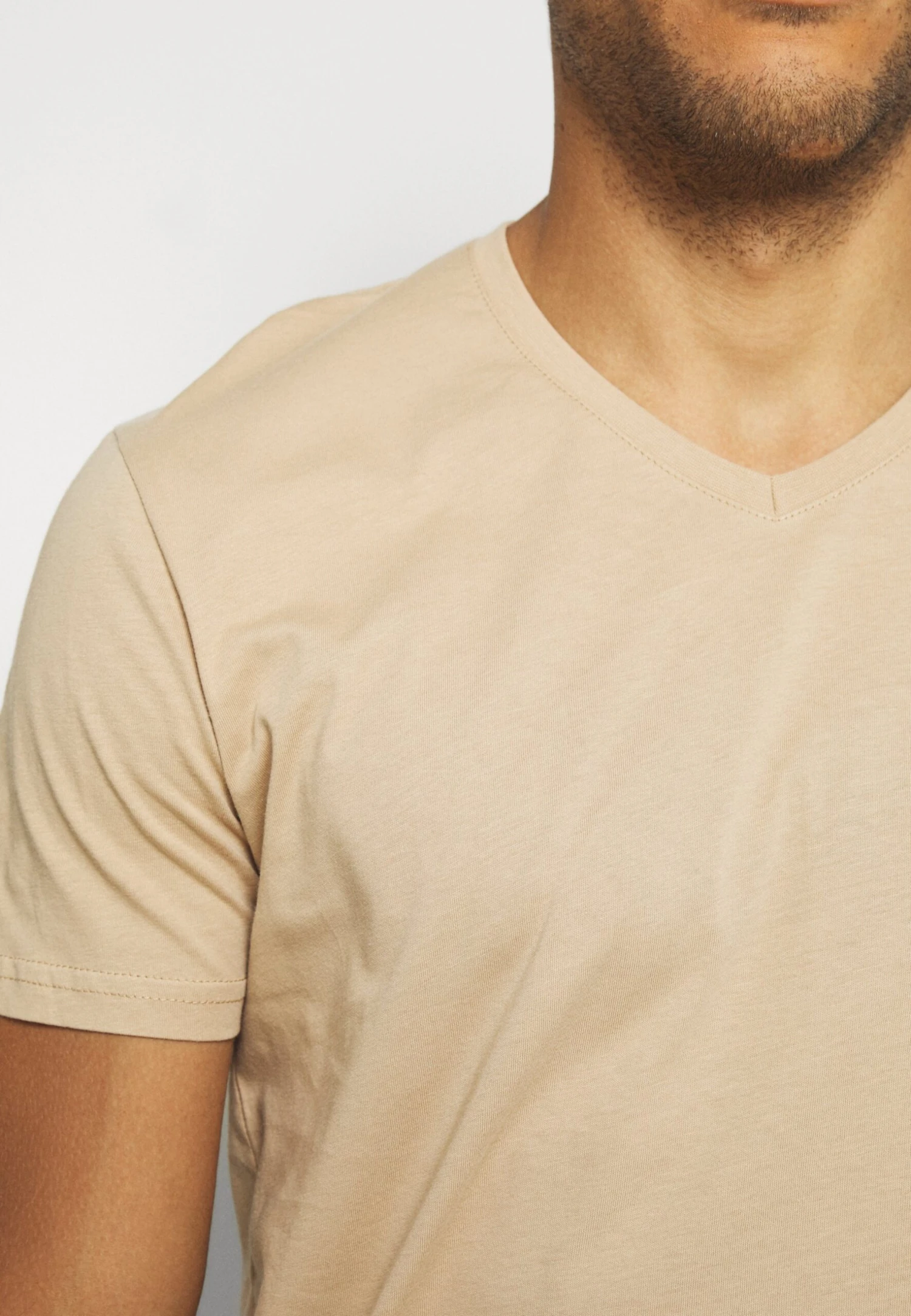 Pier One 3 Pack - Basic T-Shirt - Khaki/Tan/Dark Blue 10 Pier One 3 Pack - Basic T-Shirt - Khaki/Tan/Dark Blue - Image 8