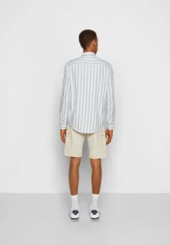 Pier One Shirt -Light Blue/White 13 Pier One Shirt -Light Blue/White -Pier One 11e4d79f744648cc9aef0b3334080fcb