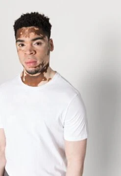 Pier One 10 Pack - Basic T-Shirt - White/Black -Pier One 20c7d5f73fe449b7b6c0eb7a99388079