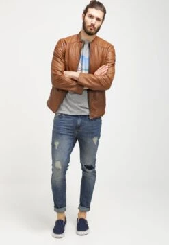 Pier One Slim Fit Jeans - Destroyed Denim -Pier One 2f8b0a199c4049e0a7aea34b886f4072