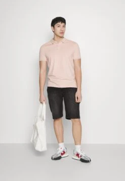 Pier One Regular Fit Carpenter - Denim Shorts -Black 7 Pier One Regular Fit Carpenter - Denim Shorts -Black -Pier One 3d829c138b9644eca1b1824bb3ad2ed4