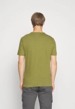 Pier One Basic T-Shirt - Green -Pier One 439e028c869f4341a971fc3951b875b6