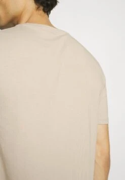 Pier One 5 Pack - Basic T-Shirt - Dark Grey/Dark Blue/Olive -Pier One 465249700bc24e9d89c474fbc69b5b15