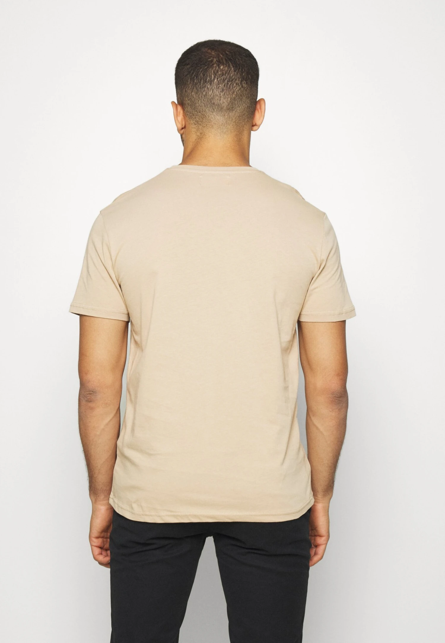 Pier One 3 Pack - Basic T-Shirt - Khaki/Tan/Dark Blue 5 Pier One 3 Pack - Basic T-Shirt - Khaki/Tan/Dark Blue - Image 3