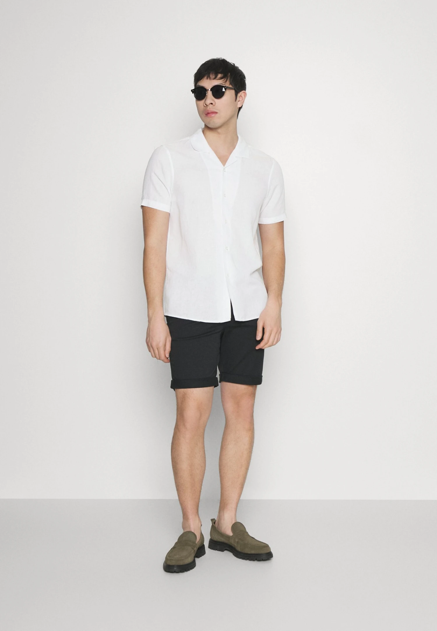 Pier One Shirt -White 4 Pier One Shirt -White - Image 2