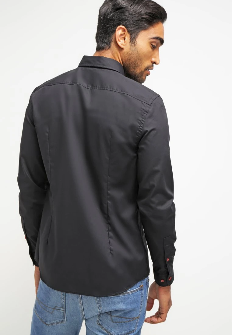 Pier One Shirt - Black/Red 5 Pier One Shirt - Black/Red - Image 3