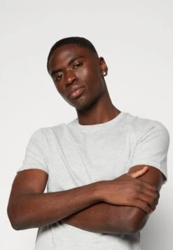 Pier One Unisex 5 Pack - Basic T-Shirt - Black /Dark Blue/Dark Green -Pier One 5a5f64d2aa404b7aa94ccdac681bdd95