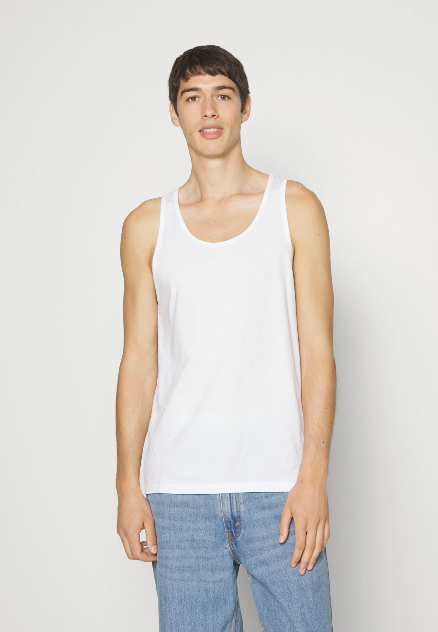 Pier One 5Pack - Top - White 4 Pier One 5Pack - Top - White - Image 2