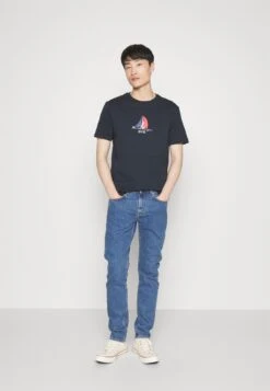 Pier One Print T-Shirt - Dark Blue -Pier One 7144442f84cd441eb0c1d9c19566832e