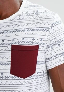 Pier One Print T-Shirt - White -Pier One 7c7f1668c55f4b72b9d76fc2a14d4e66