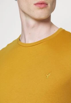 Pier One 5 Pack - Basic T-Shirt - Mottled Dark Blue/Yellow/Orange -Pier One 8fdd2e6d6b2e44d3884f3c2266b3b4fd