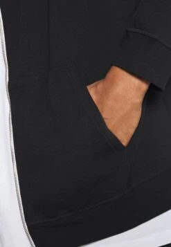 Pier One Zip-Up Sweatshirt - Black -Pier One 935b79fd2edc4cefba647fe813f0d56f