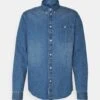 Pier One Denim Shirt - Shirt - Blue Denim 2 Pier One Denim Shirt - Shirt - Blue Denim -Pier One 9883b39769f7448098322e95e8be1dec