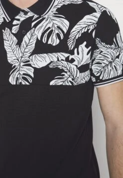 Pier One Yoke Mono- Polo Shirt - Black/White 11 Pier One Yoke Mono- Polo Shirt - Black/White -Pier One 9a8d9cca97be4b81a142d25df7f7f6c2