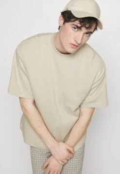 Pier One Basic T-Shirt - Beige -Pier One 9ec49de4e17d477cafc4f77aa4f6354c