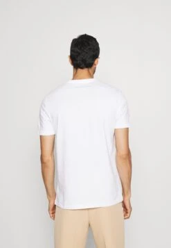 Pier One 5 Pack - Basic T-Shirt - White/Black/Bordeaux -Pier One 9f1e9f18a0014b9c9223e071e1cbbb85