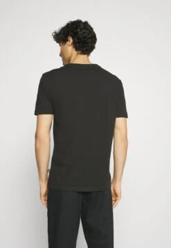 Pier One 5 Pack - Basic T-Shirt - White/Black/Dark Blue -Pier One a0c7b6453ce14bcdb30df26ad77873b2