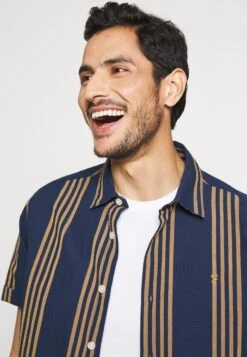 Pier One 5 Pack - Basic T-Shirt - White/Black/Bordeaux -Pier One ad1e5f105df94e638daafdd57d29d49c