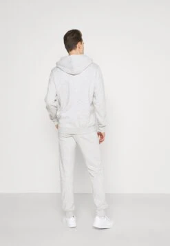 Pier One 2 Pack - Tracksuit Bottoms - Mottled Light Grey/Mottled Dark Blue 14 Pier One 2 Pack - Tracksuit Bottoms - Mottled Light Grey/Mottled Dark Blue -Pier One adb7e6ad527d4a6a96e1b050ef8a1711