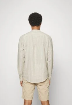 Pier One Shirt - Beige 10 Pier One Shirt - Beige -Pier One c1fb8724ad9644f6bad52175a6fc45a1