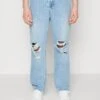 Pier One Distress On Knees - Relaxed Fit Jeans -Pier One c70e5d5afc5f4fc1bdf2398420fe8195