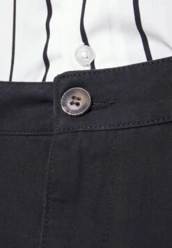 Pier One 2 Pack - Shorts - Black/Olive 23 Pier One 2 Pack - Shorts - Black/Olive -Pier One c8820f9e55d04242888847594dabac20