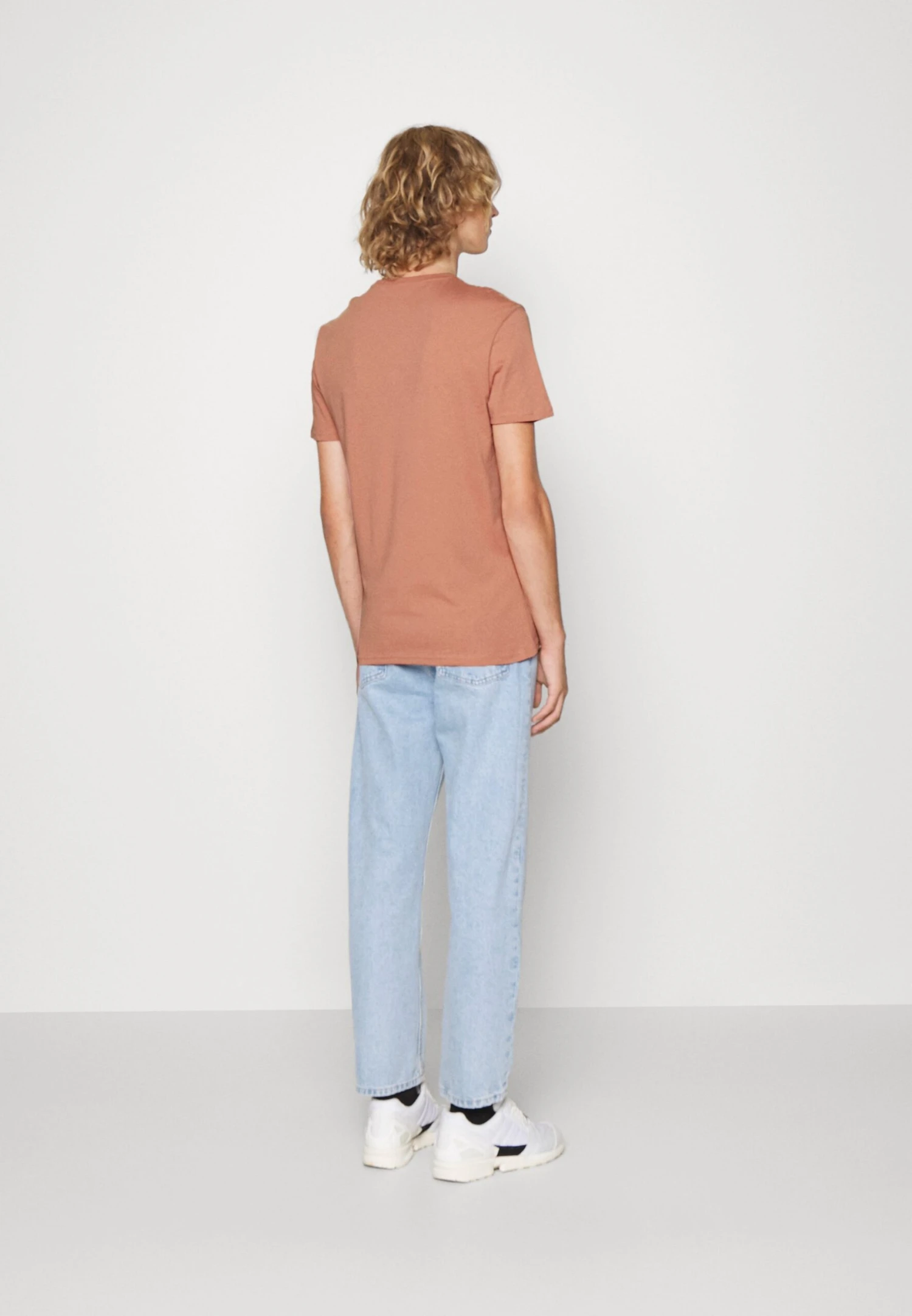 Pier One 5 Pack - Basic T-Shirt - Stone/Blue/Mottled Light Grey - 6 Pier One 5 Pack - Basic T-Shirt - Stone/Blue/Mottled Light Grey - - Image 4