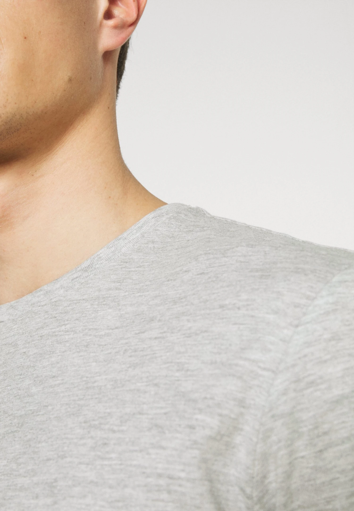 Pier One 3 Pack - Basic T-Shirt - Black/Grey/Bordeaux 9 Pier One 3 Pack - Basic T-Shirt - Black/Grey/Bordeaux - Image 7