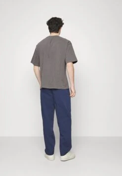 Pier One Basic T-Shirt - Basic T-Shirt 9 Pier One Basic T-Shirt - Basic T-Shirt -Pier One d20ab451f8be4e1c896bd962ab8d6ed9