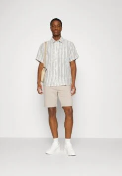 Pier One Tracksuit Bottoms - Tan 8 Pier One Tracksuit Bottoms - Tan -Pier One ea8f42d662534fdca7fdc0c7cad6500d