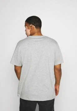 Pier One 5 Pack - Basic T-Shirt - Khaki/Grey/Dark Blue -Pier One ec3697a3377045a681099b809ac45742