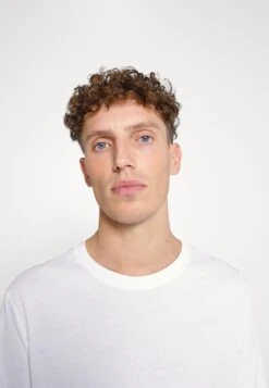 Pier One 5 Pack - Long Sleeved Top - Blue/White/Beige/Olive 15 Pier One 5 Pack - Long Sleeved Top - Blue/White/Beige/Olive -Pier One ef1959c0f5924fb7995aa0f089265895