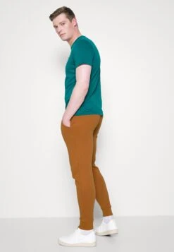 Pier One Tracksuit Bottoms - Camel 11 Pier One Tracksuit Bottoms - Camel -Pier One f1f9ec166d6a45e0ae1358f9bdd8a189