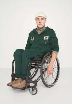 Pier One Sweatshirt - Dark Green -Pier One f524114c05f84adea2e8c6d9fb1eacc8