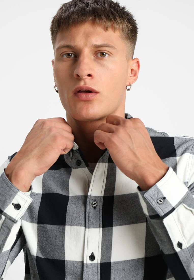 Pier One Shirt - Black/White 6 Pier One Shirt - Black/White - Image 4