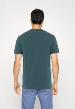 Pier One 5 Pack - Basic T-Shirt - White/Off-White/Lilac 13 Pier One 5 Pack - Basic T-Shirt - White/Off-White/Lilac -Pier One fb9e5f19fa1d4182b7db953af443e00b