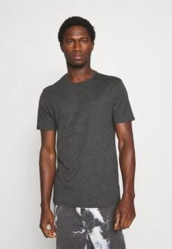 Pier One 3 Pack - Basic T-Shirt - Black/Mottled Dark Grey/Bordeaux 13 Pier One 3 Pack - Basic T-Shirt - Black/Mottled Dark Grey/Bordeaux -Pier One fbb1fa11fda54722bafd9df33f46d342