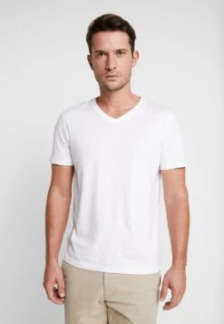 Pier One 3 Pack- Basic T-Shirt - White -Pier One fd68aca94202435bb88cb41ee1b2ad23